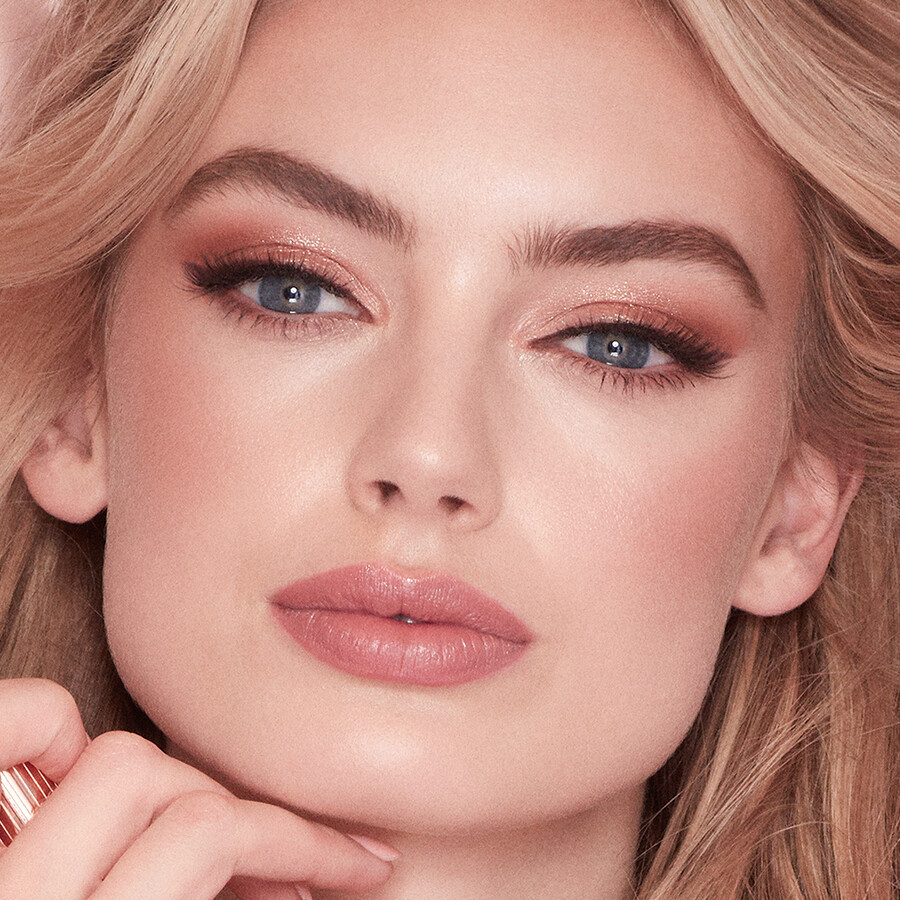 bronzed blushing beauty kit