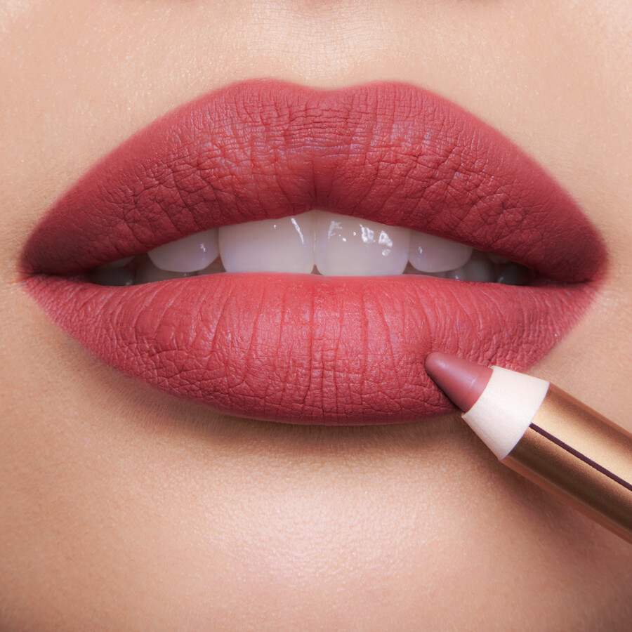 lip cheat