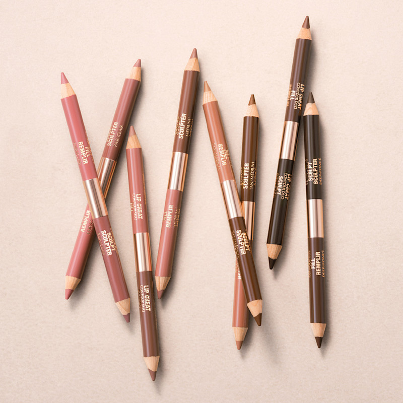 makeup bag of lip sculpting secrets